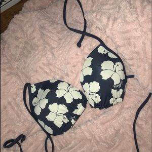 Hollister Bathing Suit Top Size Small